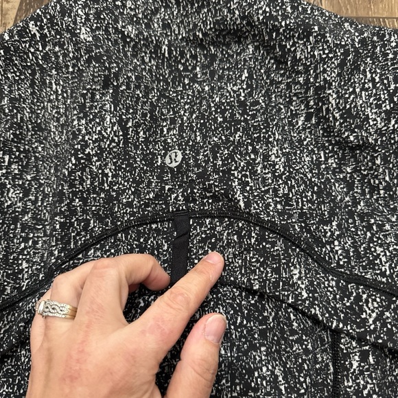 lululemon athletica Define Charcoal and White Women's Jacket - Picture 2 of 4